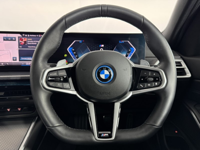 2025 (25) BMW 3 SERIES 330e 22.3 kWh M Sport 4dr Step Auto 4907961