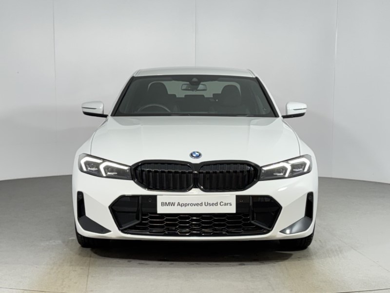 2025 (25) BMW 3 SERIES 330e 22.3 kWh M Sport 4dr Step Auto 4908014