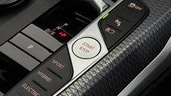 2025 (25) BMW 3 SERIES 330e 22.3 kWh M Sport 4dr Step Auto 4907966