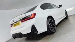 2025 (25) BMW 3 SERIES 330e 22.3 kWh M Sport 4dr Step Auto 4907991