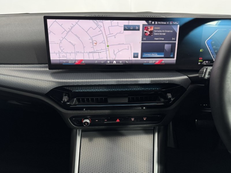 2025 (25) BMW 3 SERIES 330e 22.3 kWh M Sport 4dr Step Auto 4907964