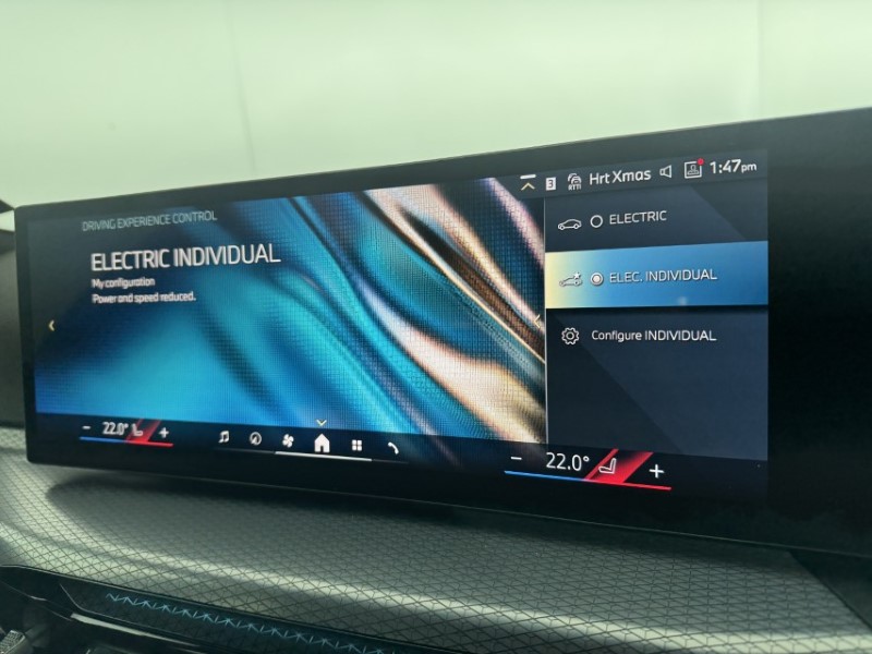 2025 (25) BMW 3 SERIES 330e 22.3 kWh M Sport 4dr Step Auto 4907959