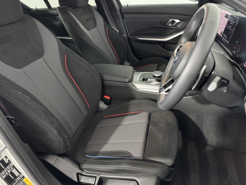 2025 (25) BMW 3 SERIES 330e 22.3 kWh M Sport 4dr Step Auto 4907972