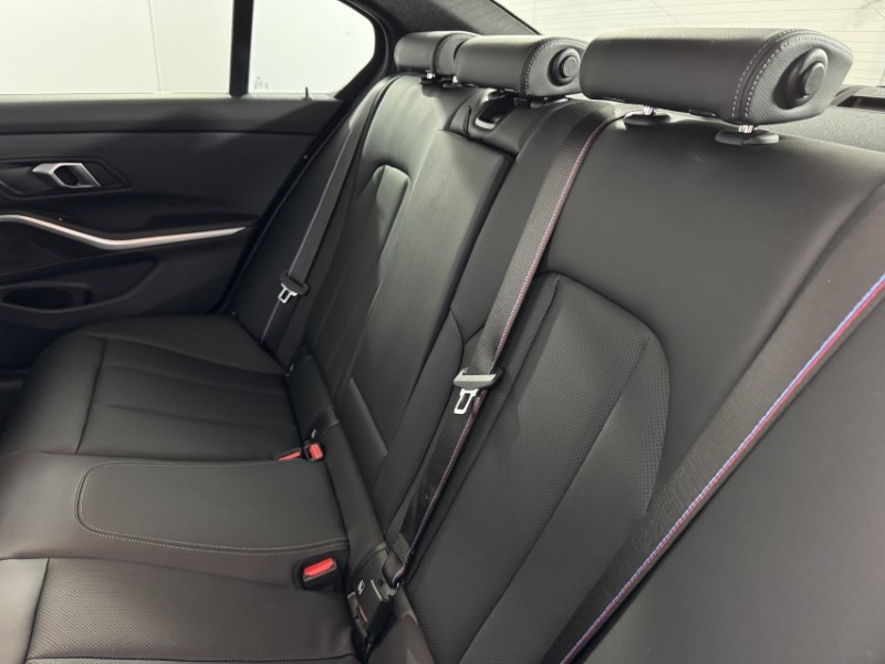 2025 (25) BMW 3 SERIES 320i M Sport 4dr Step Auto 4936009