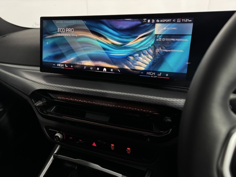 2025 (25) BMW 3 SERIES 320i M Sport 4dr Step Auto 4935967