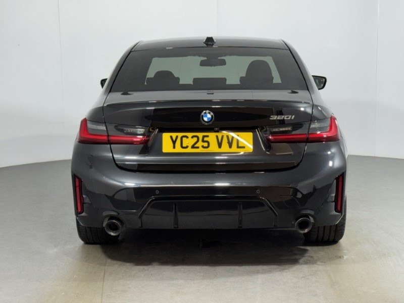 2025 (25) BMW 3 SERIES 320i M Sport 4dr Step Auto 4935997