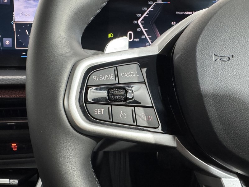 2025 (25) BMW 3 SERIES 320i M Sport 4dr Step Auto 4935952