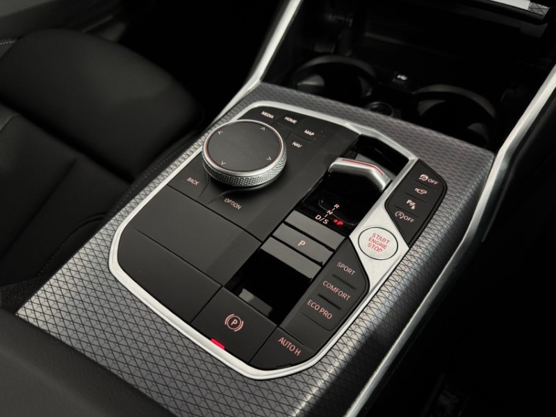 2025 (25) BMW 3 SERIES 320i M Sport 4dr Step Auto 4935949