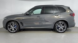 2025 (25) BMW X5 xDrive30d MHT M Sport 5dr Auto 4893557
