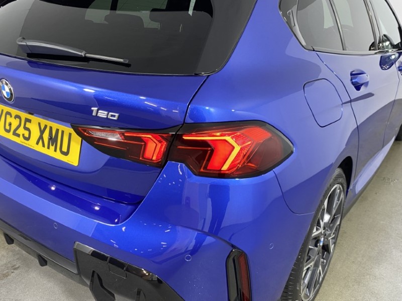 2025 (25) BMW 1 SERIES 120 M Sport 5dr Step Auto 4873705
