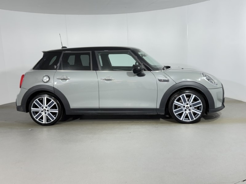 2022 (22) MINI HATCHBACK 2.0 Cooper S Exclusive 5dr Auto 4905416