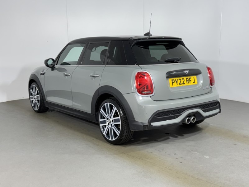 2022 (22) MINI HATCHBACK 2.0 Cooper S Exclusive 5dr Auto