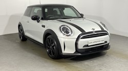 2022 (22) MINI HATCHBACK 1.5 Cooper Exclusive 3dr 4933560
