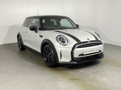 2022 (22) MINI HATCHBACK 1.5 Cooper Exclusive 3dr