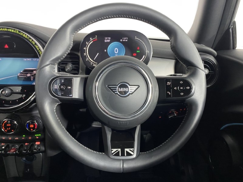 2022 (22) MINI HATCHBACK 1.5 Cooper Exclusive 3dr 4933510