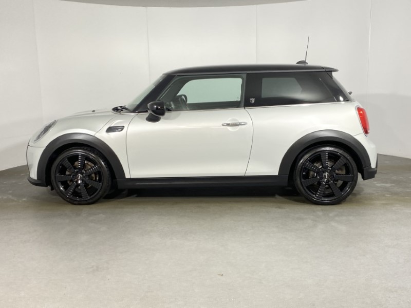 2022 (22) MINI HATCHBACK 1.5 Cooper Exclusive 3dr 4933550