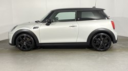 2022 (22) MINI HATCHBACK 1.5 Cooper Exclusive 3dr 4933550