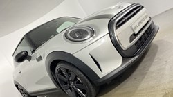 2022 (22) MINI HATCHBACK 1.5 Cooper Exclusive 3dr 4933564