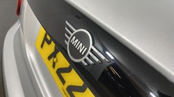 2022 (22) MINI HATCHBACK 1.5 Cooper Exclusive 3dr 4933529