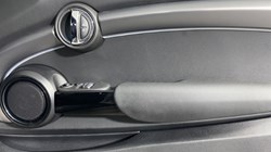 2022 (22) MINI HATCHBACK 1.5 Cooper Exclusive 3dr 4933521