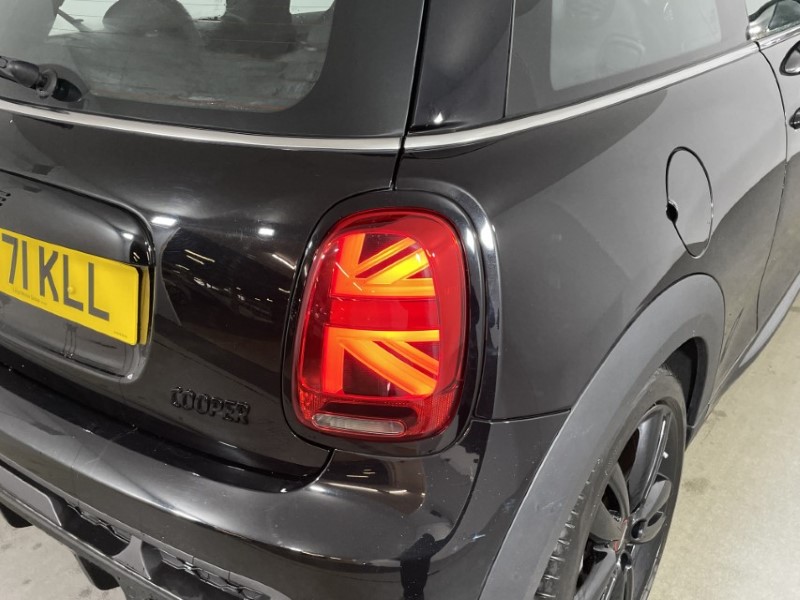 2021 (71) MINI HATCHBACK 1.5 Cooper Sport 3dr 4918440