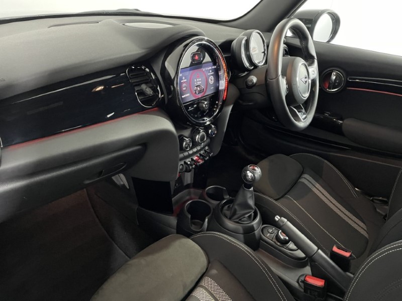 2021 (71) MINI HATCHBACK 1.5 Cooper Sport 3dr 4918435