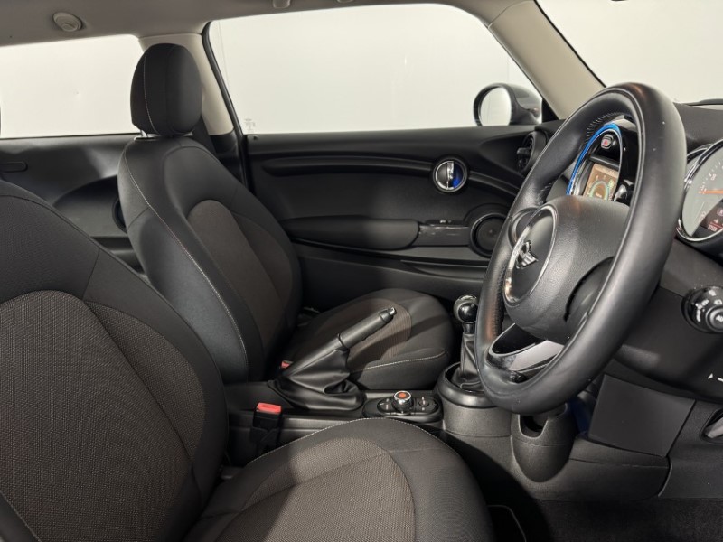 2017 (17) MINI HATCHBACK 1.2 One 3dr 4913700