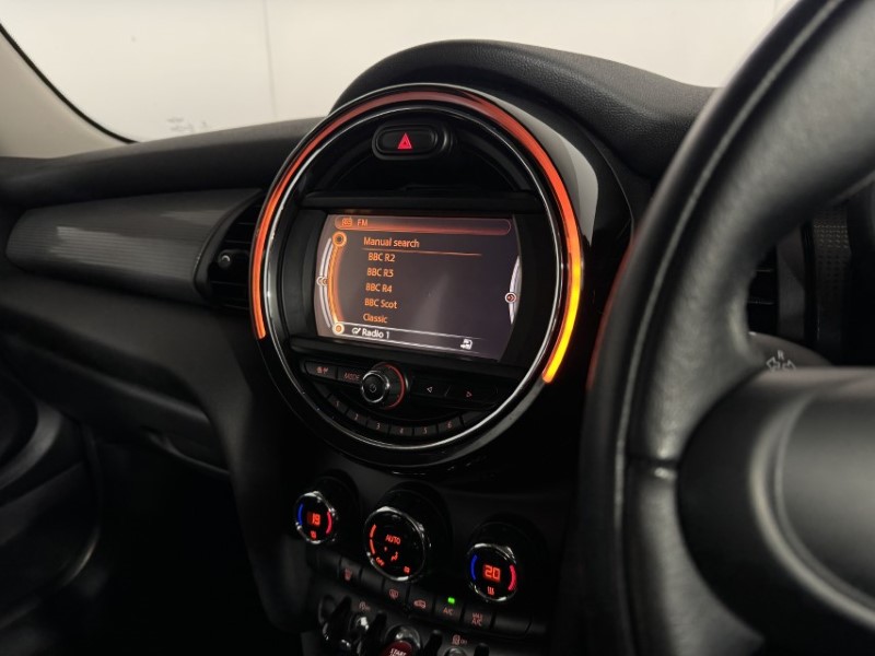 2017 (17) MINI HATCHBACK 1.2 One 3dr 4913697