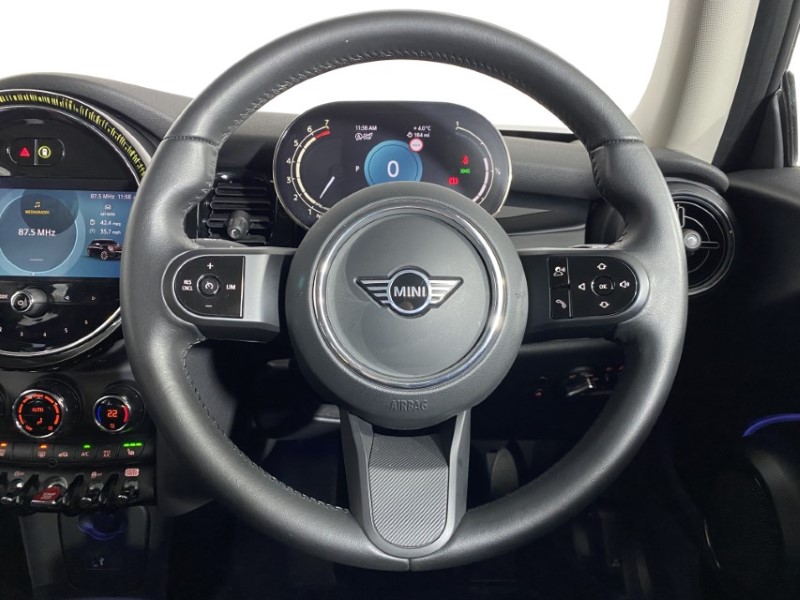 2023 (23) MINI HATCHBACK 1.5 Cooper Classic 3dr Auto 4944690