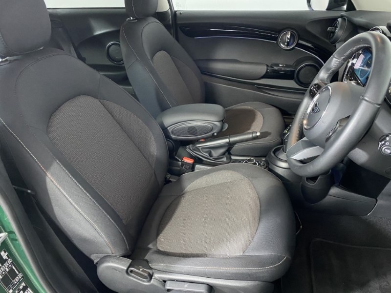 2023 (23) MINI HATCHBACK 1.5 Cooper Classic 3dr Auto 4944701