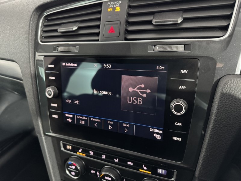 2020 (20) VOLKSWAGEN GOLF 1.5 TSI EVO Match Edition 5dr 4903527