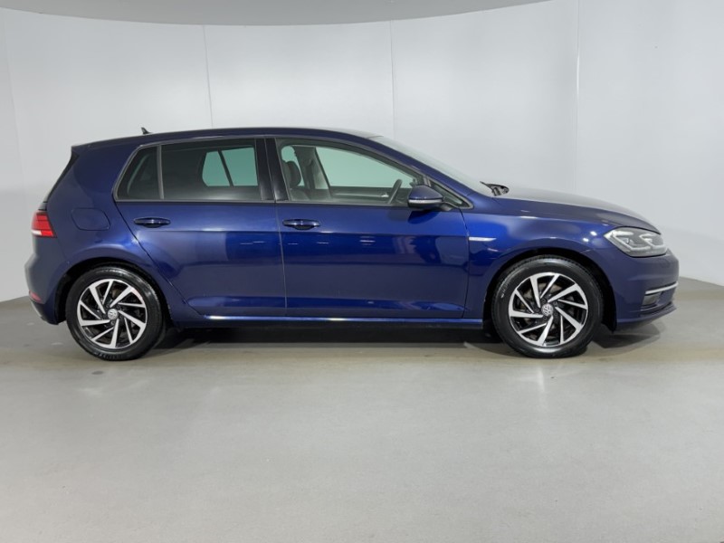 2020 (20) VOLKSWAGEN GOLF 1.5 TSI EVO Match Edition 5dr 4903583