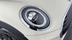 2019 (19) MINI HATCHBACK 1.5 Cooper Classic II 5dr 4962768