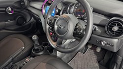 2019 (19) MINI HATCHBACK 1.5 Cooper Classic II 5dr 4963012