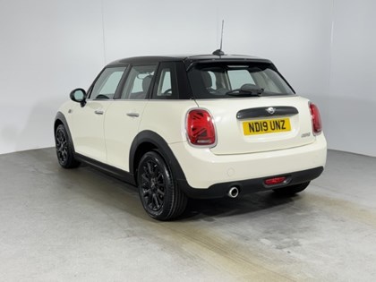 2019 (19) MINI HATCHBACK 1.5 Cooper Classic II 5dr