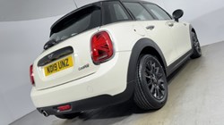 2019 (19) MINI HATCHBACK 1.5 Cooper Classic II 5dr 4962770