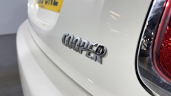 2019 (19) MINI HATCHBACK 1.5 Cooper Classic II 5dr 4962762