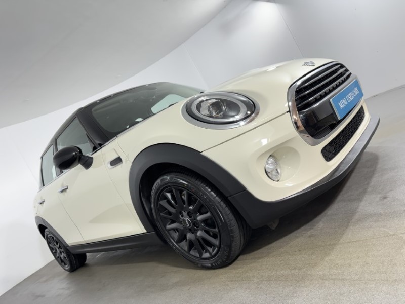 2019 (19) MINI HATCHBACK 1.5 Cooper Classic II 5dr 4962795