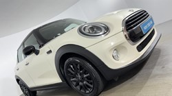 2019 (19) MINI HATCHBACK 1.5 Cooper Classic II 5dr 4962795