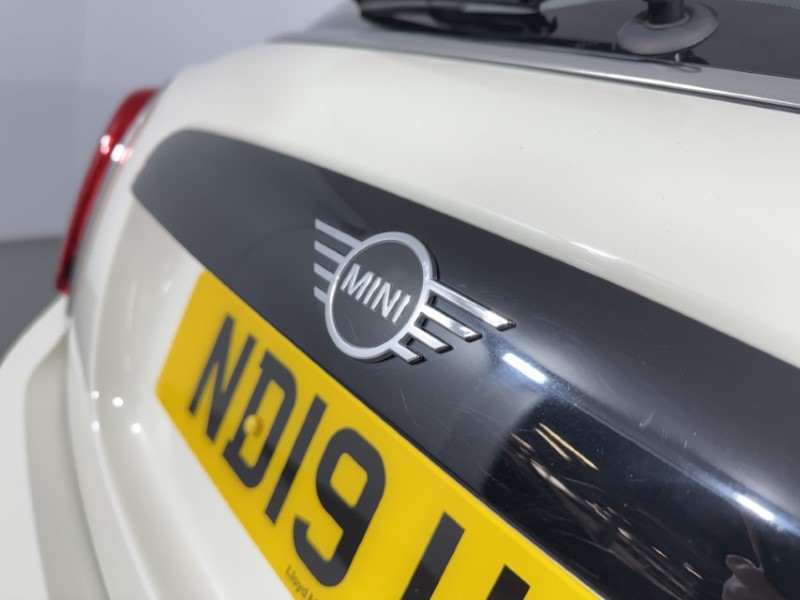 2019 (19) MINI HATCHBACK 1.5 Cooper Classic II 5dr 4962761