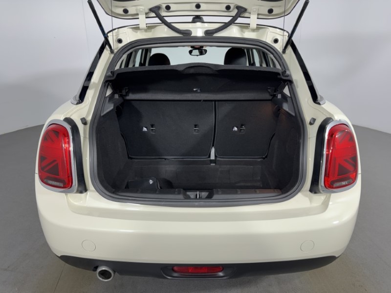 2019 (19) MINI HATCHBACK 1.5 Cooper Classic II 5dr 4962756