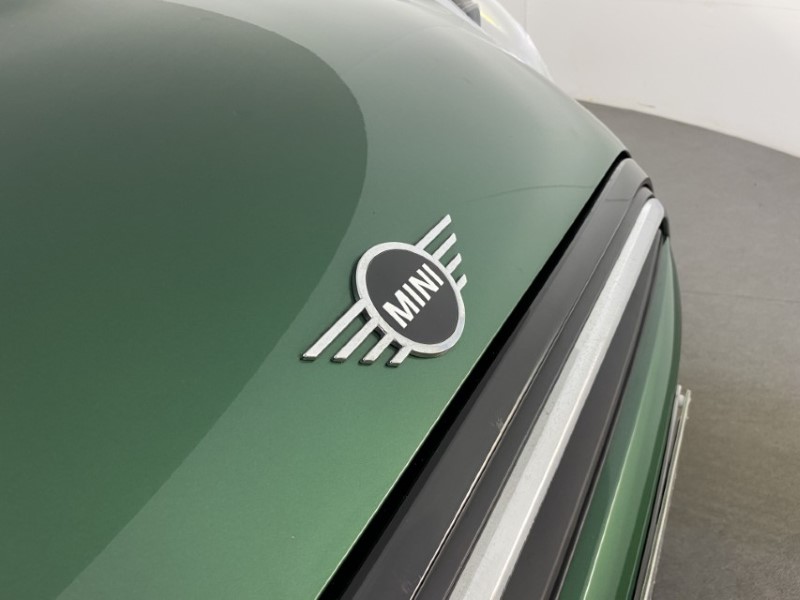 2023 (73) MINI HATCHBACK 1.5 Cooper Classic Premium 5dr Auto 4937678