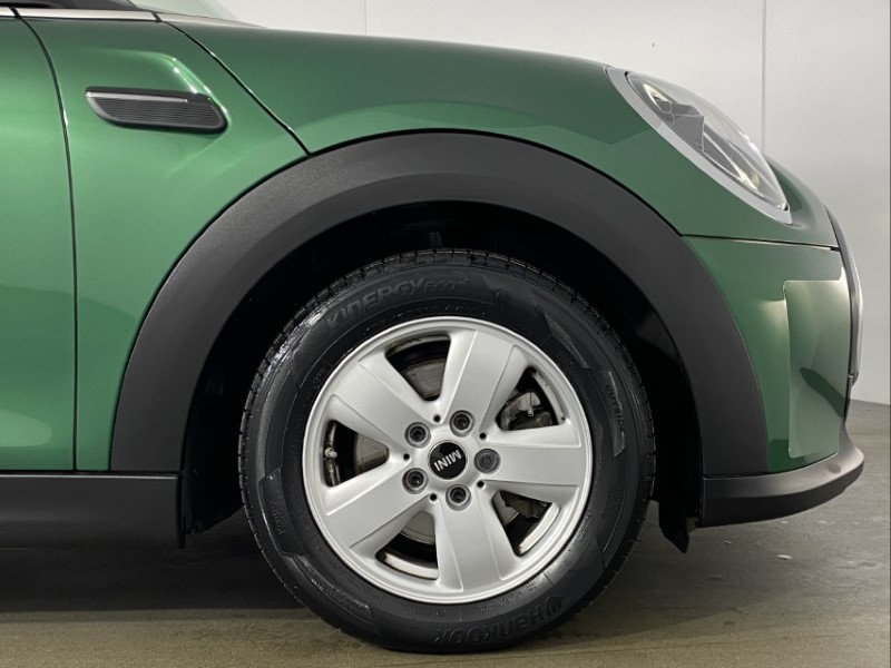 2023 (73) MINI HATCHBACK 1.5 Cooper Classic Premium 5dr Auto 4937676