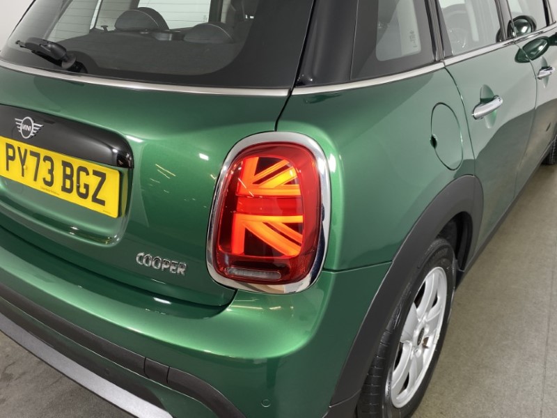 2023 (73) MINI HATCHBACK 1.5 Cooper Classic Premium 5dr Auto 4937672