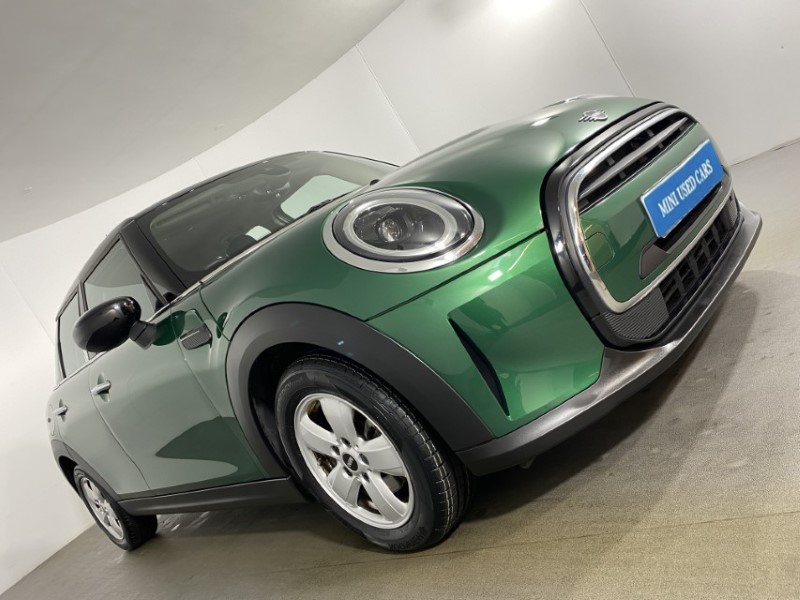 2023 (73) MINI HATCHBACK 1.5 Cooper Classic Premium 5dr Auto 4937706