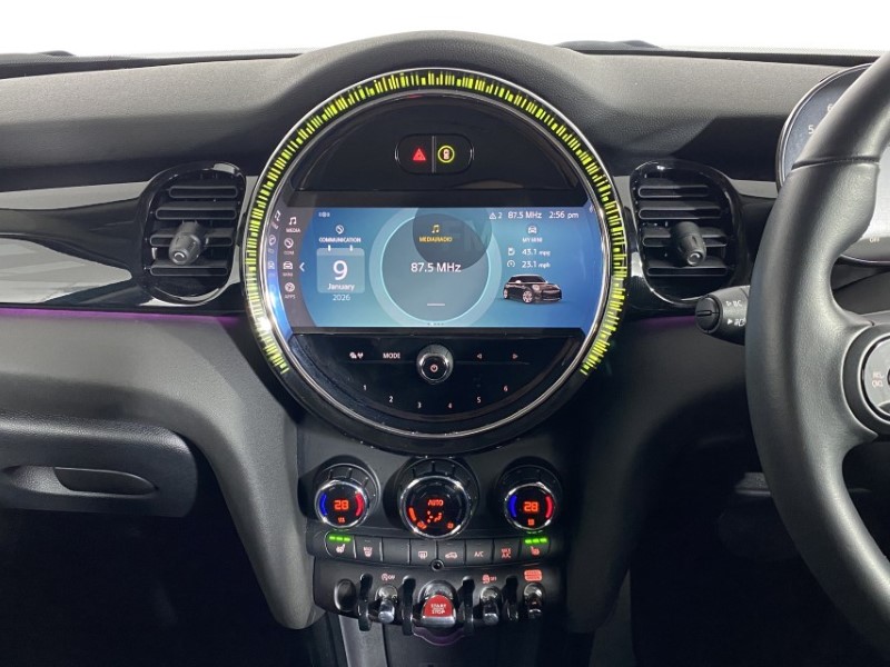 2023 (73) MINI HATCHBACK 1.5 Cooper Classic Premium 5dr Auto 4937656