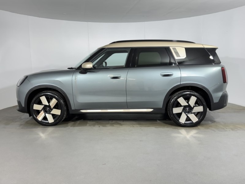2024 (73) MINI COUNTRYMAN 1.5 C Exclusive 5dr Auto 4990109