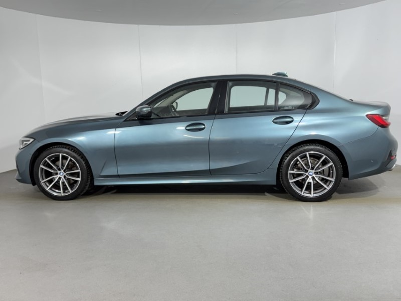 2019 (19) BMW 3 SERIES 320d Sport 4dr 4909492