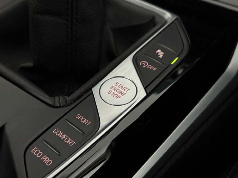 2019 (19) BMW 3 SERIES 320d Sport 4dr 4909460