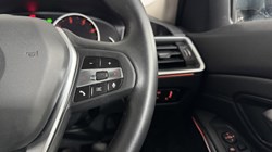 2019 (19) BMW 3 SERIES 320d Sport 4dr 4909455